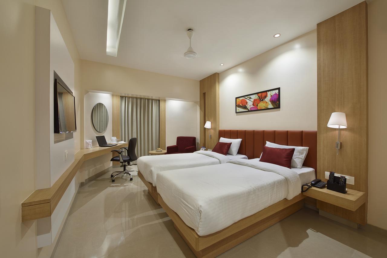 The Eastern Hotel Ankleshwar Kültér fotó